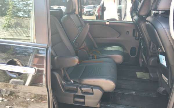 NISSAN SERENA 2.0