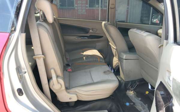TOYOTA  AVANZA  G