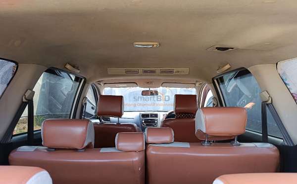 TOYOTA AVANZA 1.3 E