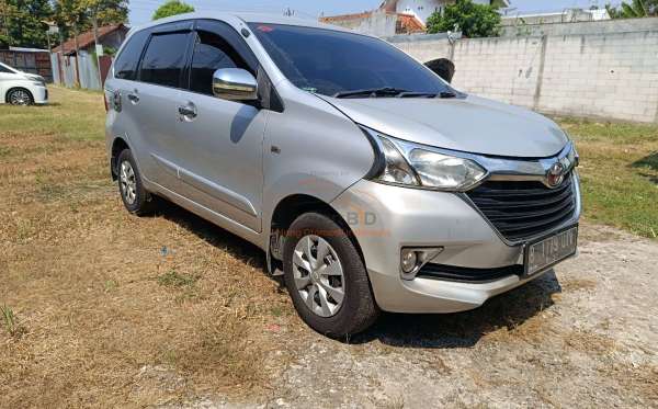 TOYOTA AVANZA 1.3 E