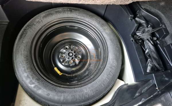 TOYOTA HARRIER 2.0 L
