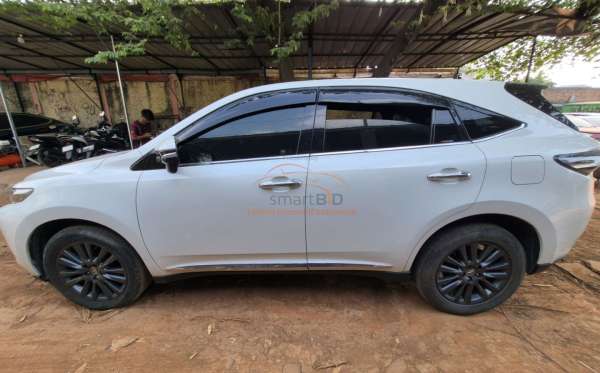 TOYOTA HARRIER 2.0 L