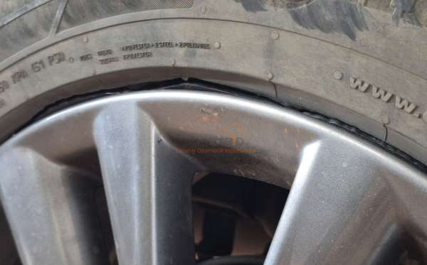 TOYOTA HARRIER 2.0 L