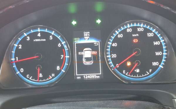 TOYOTA HARRIER 2.0 L
