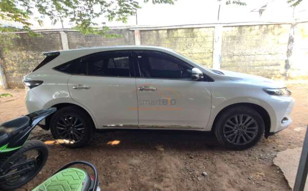 TOYOTA HARRIER 2.0 L