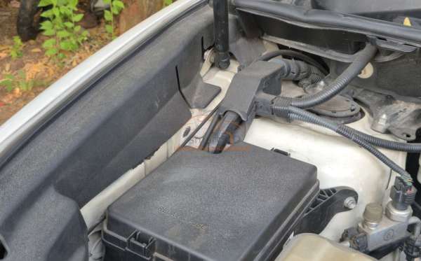 TOYOTA HARRIER 2.0 L