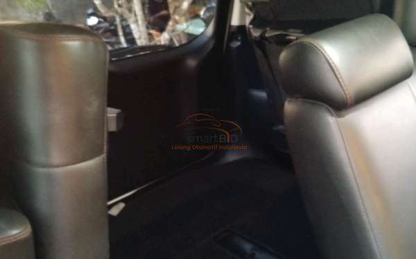 TOYOTA INNOVA