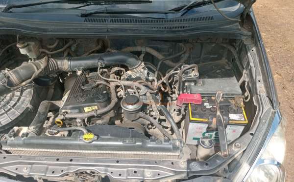 TOYOTA INNOVA G