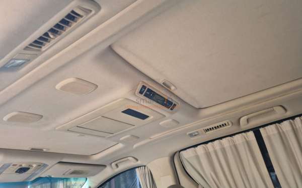 TOYOTA VELLFIRE 2.4