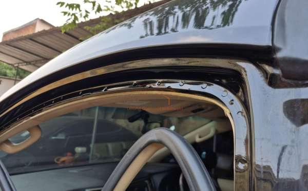 TOYOTA VELLFIRE 2.4