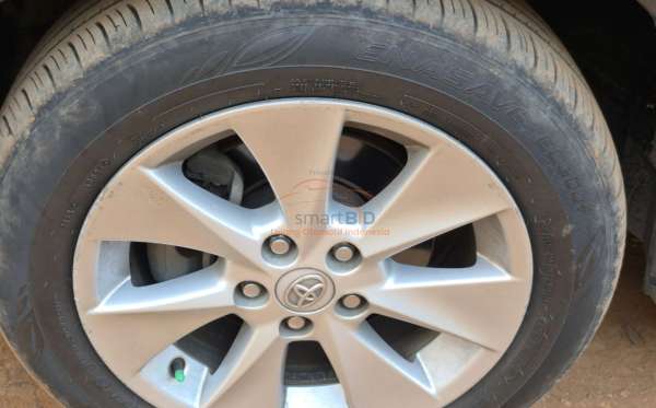 TOYOTA VELLFIRE 2.4