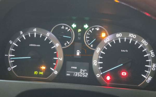 TOYOTA VELLFIRE 2.4