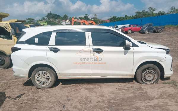 DAIHATSU  XENIA  M
