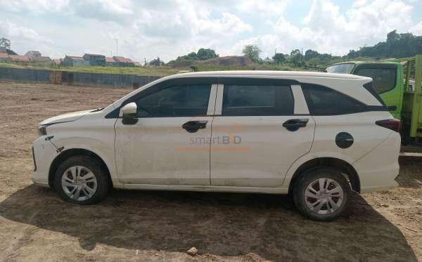DAIHATSU  XENIA  M