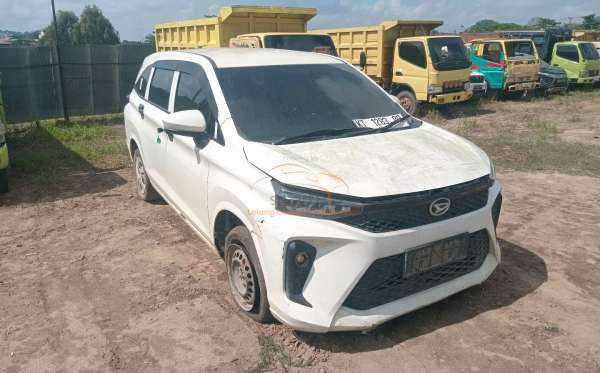 DAIHATSU  XENIA  M