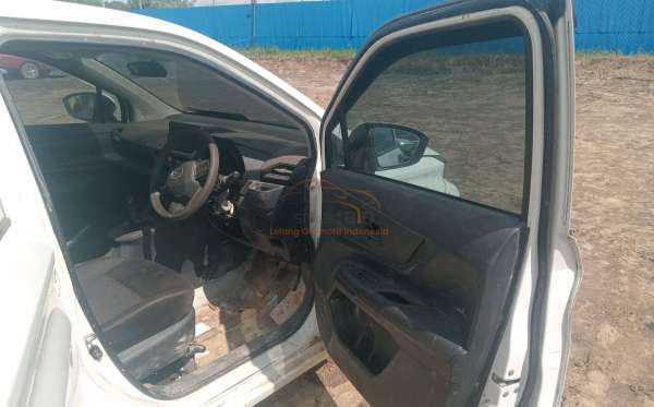 DAIHATSU  XENIA  M