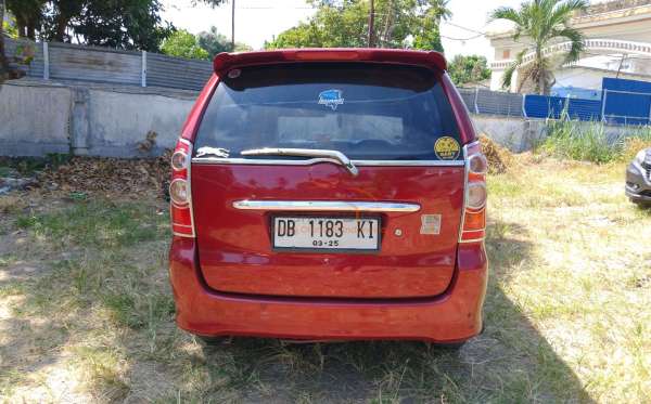 DAIHATSU XENIA