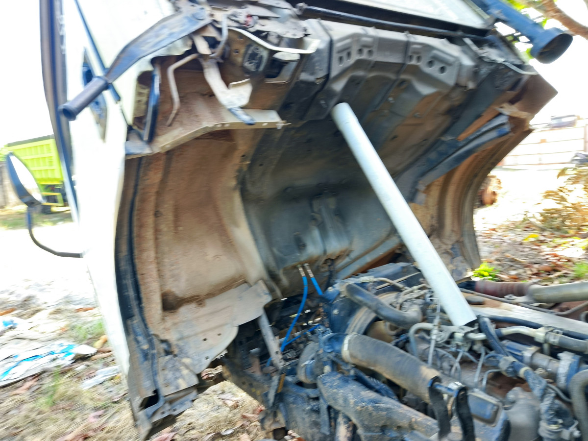 ISUZU NMR
