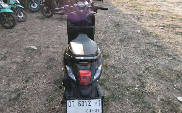 HONDA  GENIO
