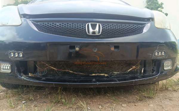 HONDA JAZZ GD3 1.5 IDSI MT