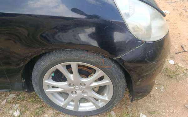 HONDA JAZZ GD3 1.5 IDSI MT