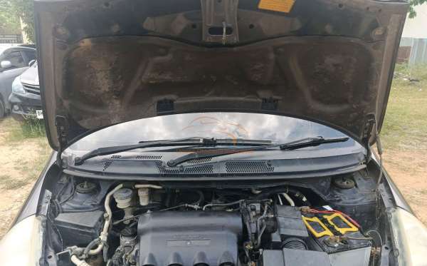 HONDA JAZZ GD3 1.5 IDSI MT
