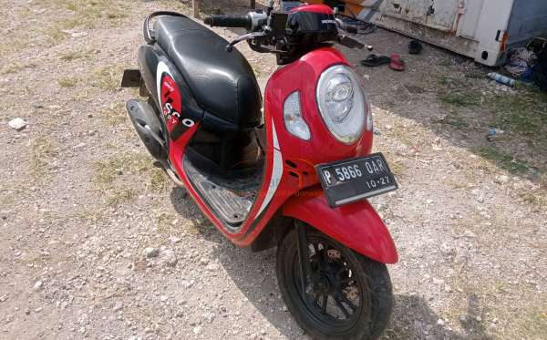 HONDA SCOOPY
