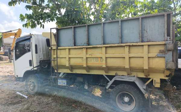 ISUZU NMR