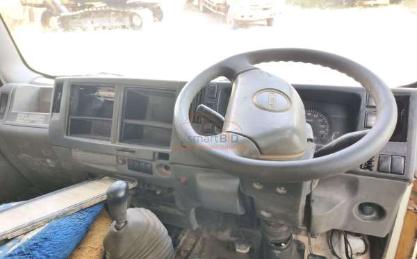 ISUZU NMR