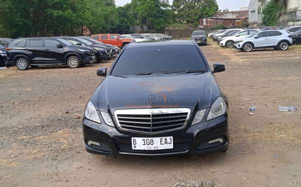 MERCEDES BENZ E 250 CGI