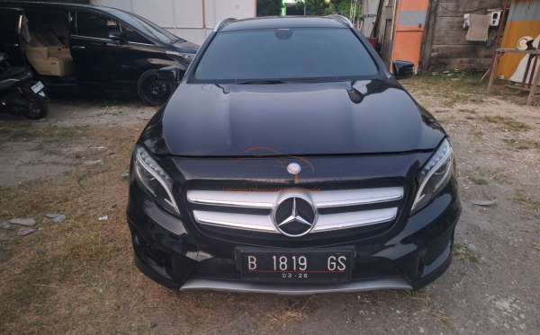 MERCEDES BENZ GLA 200 GA