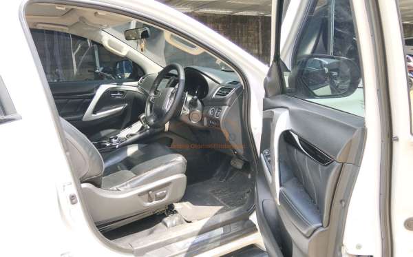 MITSUBISHI  PAJERO  SPORT 2.4L DAKAR-H (4X4)