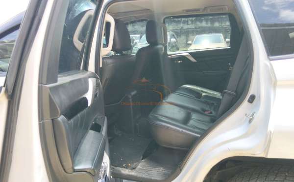 MITSUBISHI  PAJERO  SPORT 2.4L DAKAR-H (4X4)