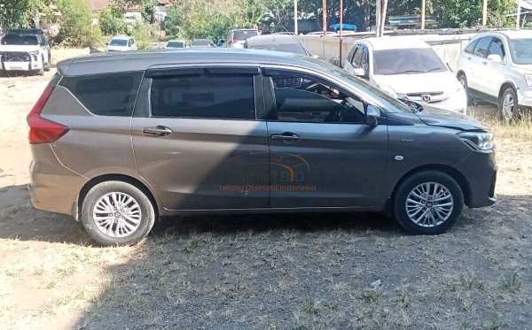 SUZUKI ERTIGA GL