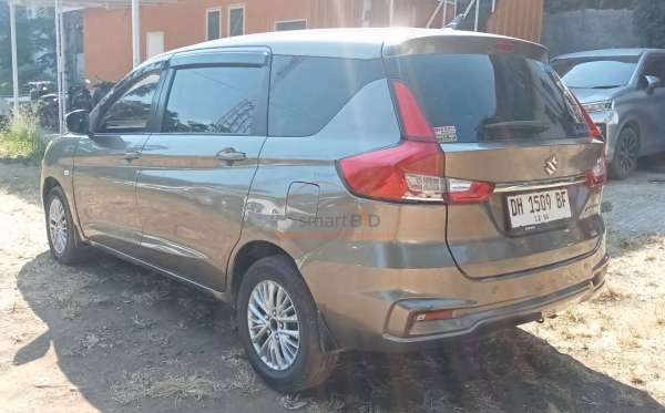 SUZUKI ERTIGA GL