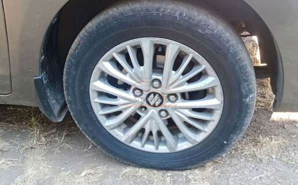 SUZUKI ERTIGA GL