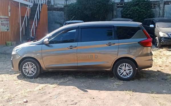 SUZUKI ERTIGA GL