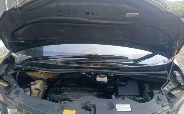 TOYOTA ALPHARD 2.4