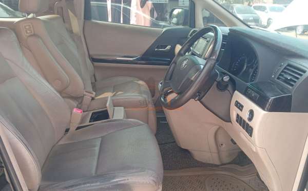TOYOTA ALPHARD 2.4