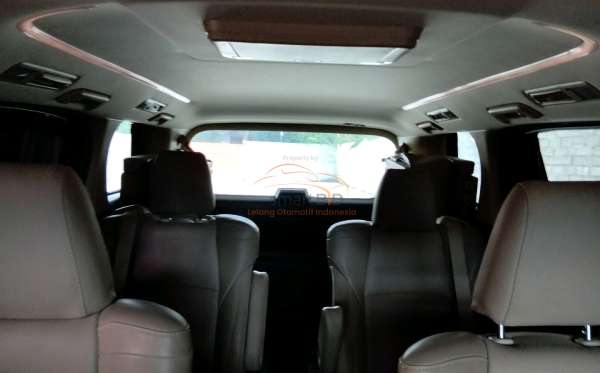 TOYOTA ALPHARD 2.5