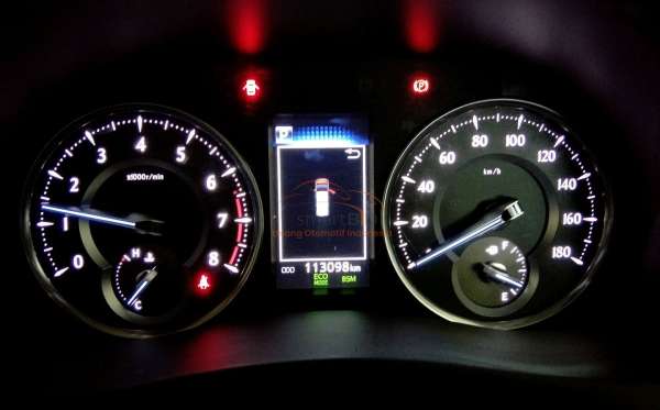TOYOTA ALPHARD 2.5