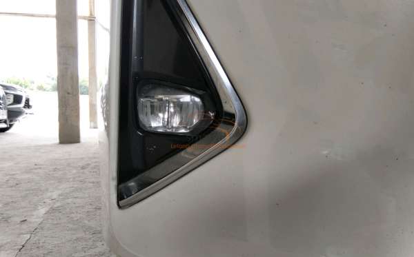 TOYOTA ALPHARD 2.5