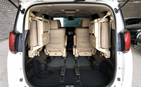 TOYOTA ALPHARD 2.5