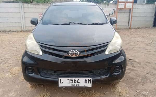 TOYOTA AVANZA