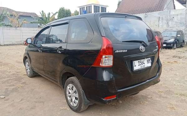 TOYOTA AVANZA
