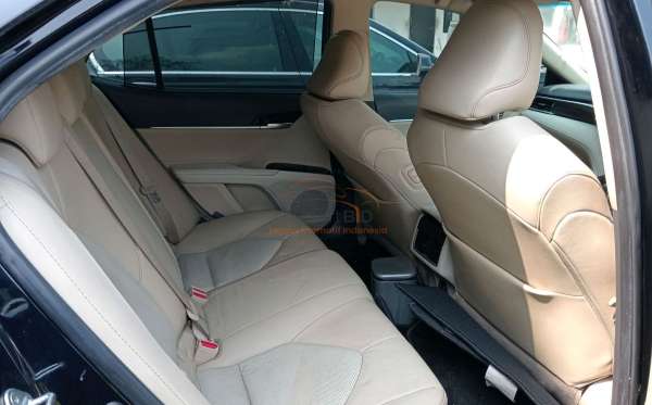 TOYOTA CAMRY V