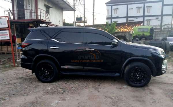 TOYOTA FORTUNER 2.4 VRZ