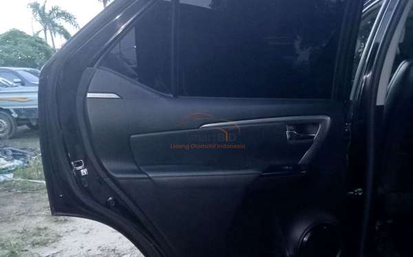 TOYOTA FORTUNER 2.4 VRZ