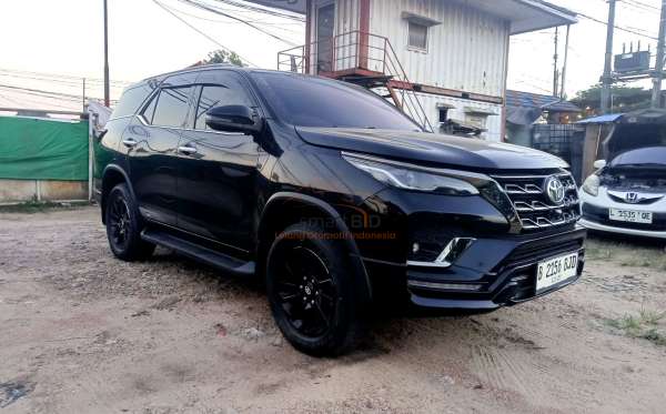 TOYOTA FORTUNER 2.4 VRZ