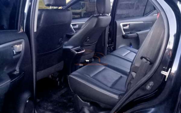 TOYOTA FORTUNER 2.4 VRZ
